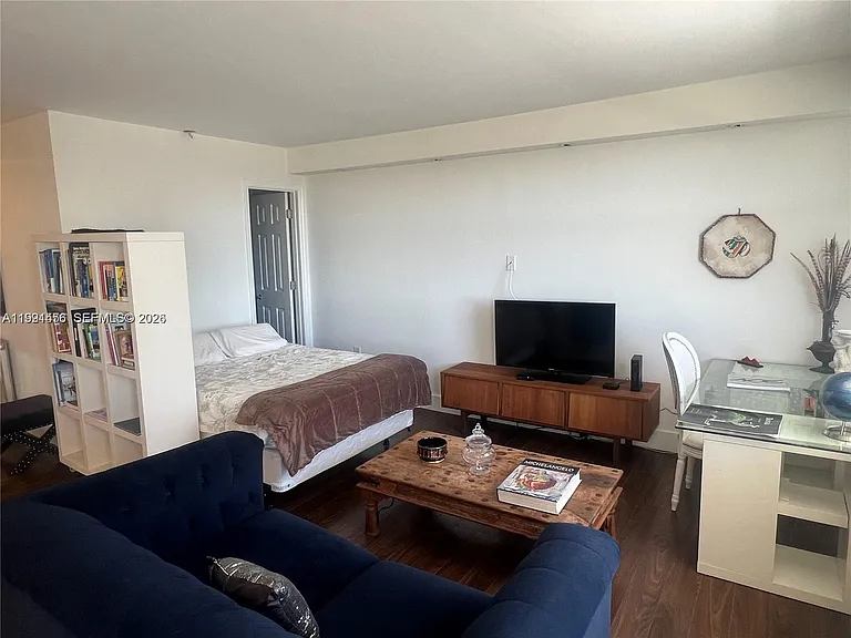 5313 Collins Ave #704 — Photo 9