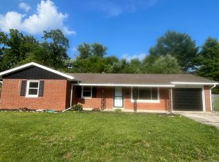 1402 Oak Mnr, Bedford, IN