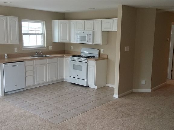 4th image of 215 E Spencer Ave APT 100