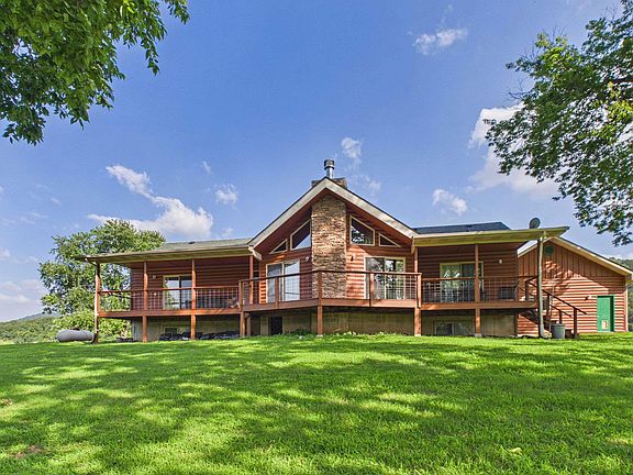 3rd image of 492 Stone Creek Way