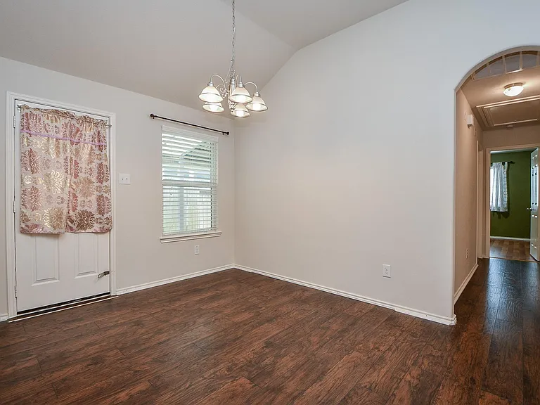 1151 Crestmont Place Loop — Photo 8