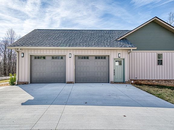 5th image of 1084 Cumberland View Dr