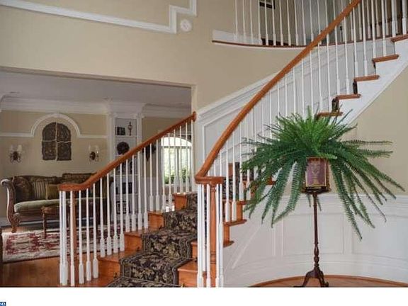 2nd image of 4358 Wentworth Ct