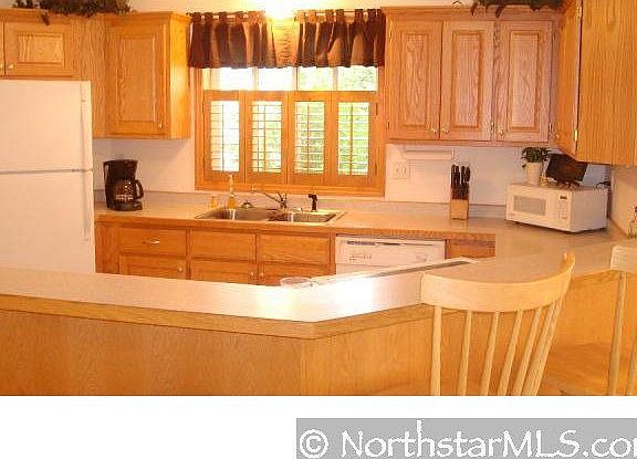 4th image of 825 Aspen Cir
