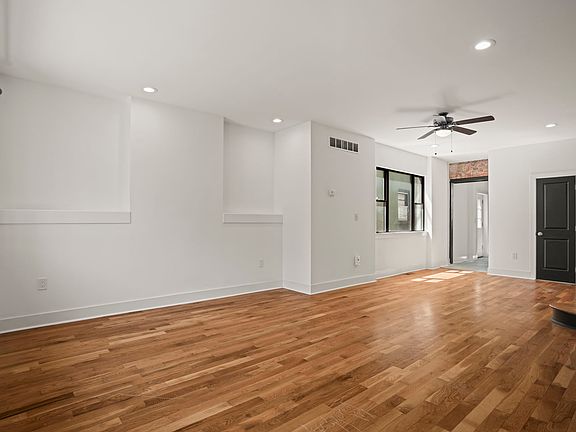 5th image of 2706 E Somerset St