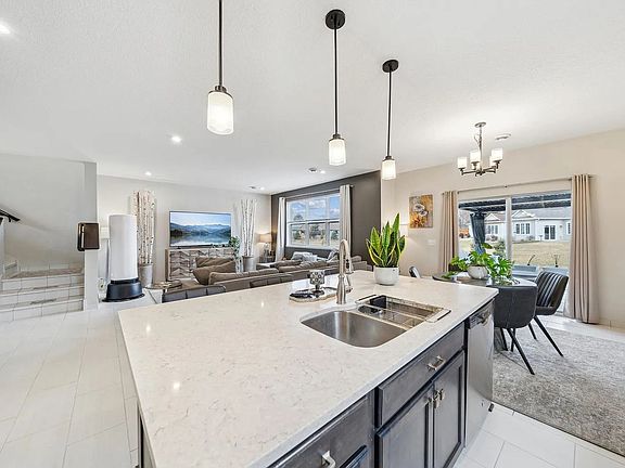 4th image of 1859 Hinsdale Cir