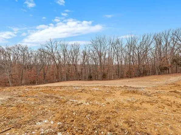 519 Shilling Oaks Dr, Warrenton, MO 63383