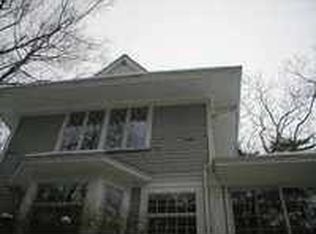 372 Glenn Dr, Harbor Springs, MI 49740