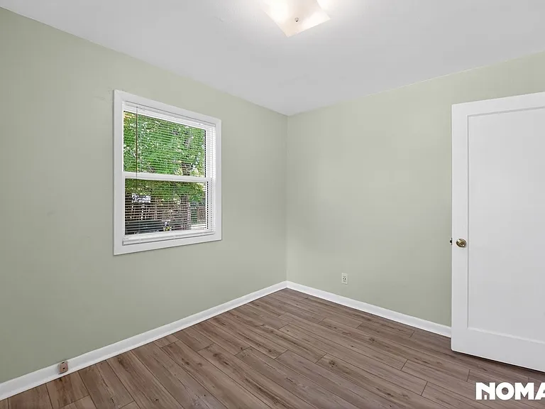 2520 S Knox Ct — Photo 7