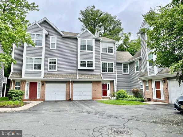 22 Halstead Pl, Princeton, NJ 08540