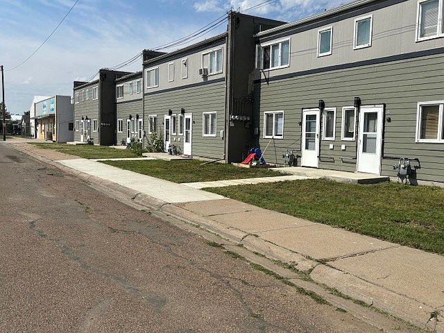 1st image of 232 7th St S