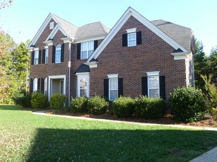 Cul-De-Sac Brick Home