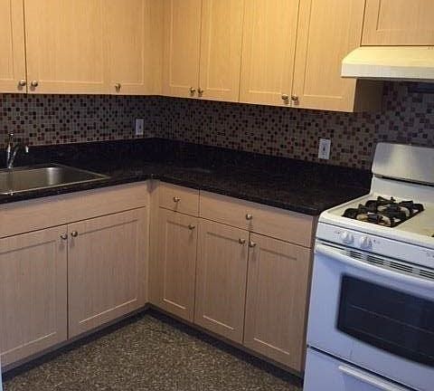 2nd image of 8215 Queens Blvd APT 6B
