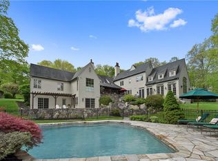 4 Surrey Ln, North Salem, NY 10560