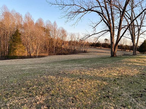 4th image of 12694 Apple Ln