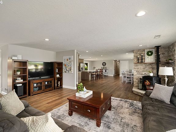 5th image of 23335 Bents Rd NE