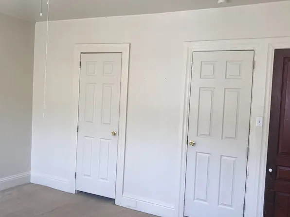 729 W Philadelphia St APT 2, York, PA 17401
