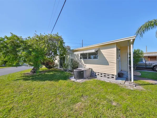 522 Skipper Dr, Seminole, FL 33772