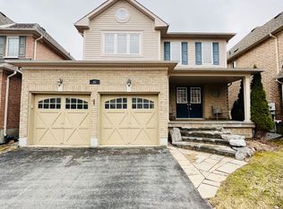 42 Russell Barton Ln, Uxbridge, ON