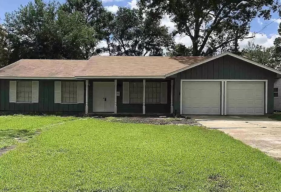 1st image of 1755 Bandera Dr