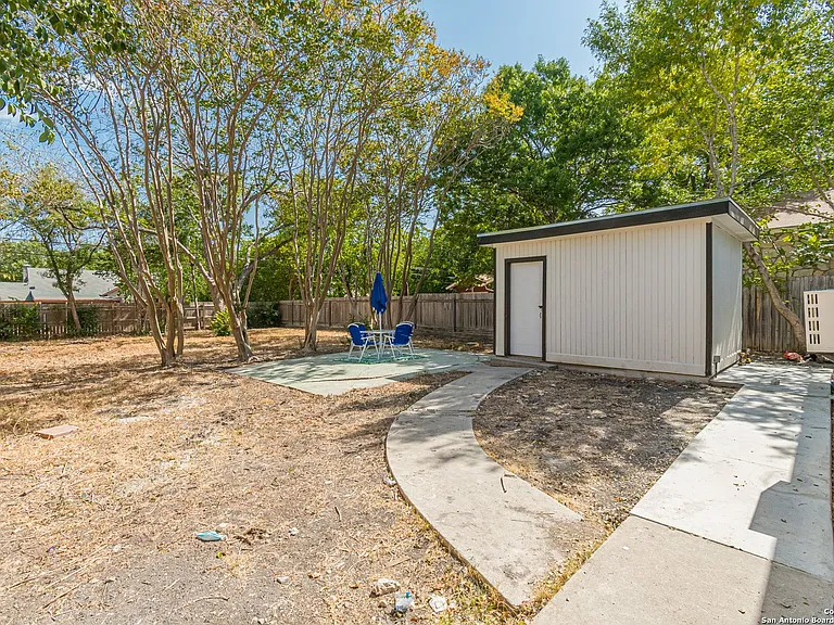 207 Hermine Blvd #1 — Photo 11