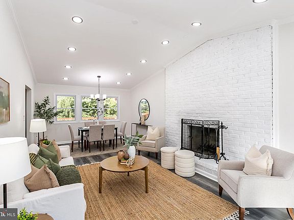 5th image of 10808 Royal Mews Rd