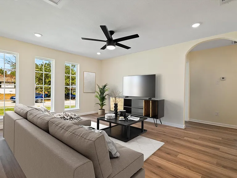 8734 Westfield Dr — Photo 15