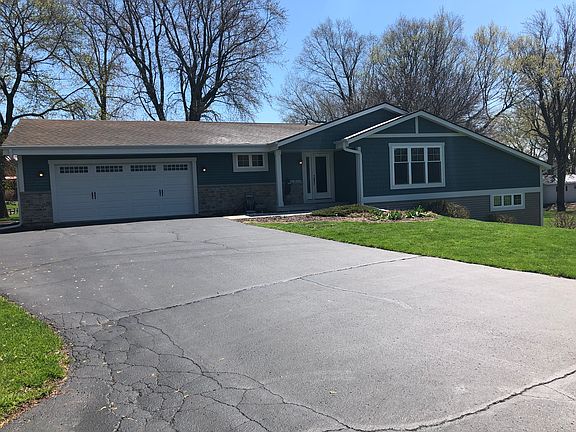4th image of W256N5660 N Hill Dr