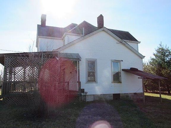 3rd image of 427 Waits Rd