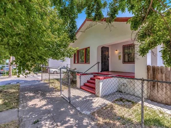 2117 12th St, Sacramento, CA 95818