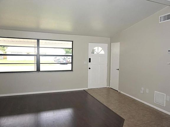 3rd image of 4940 Bell Meade Dr