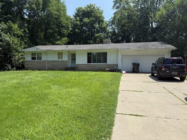 3201 S Meridian Rd, Jackson, MI 49203