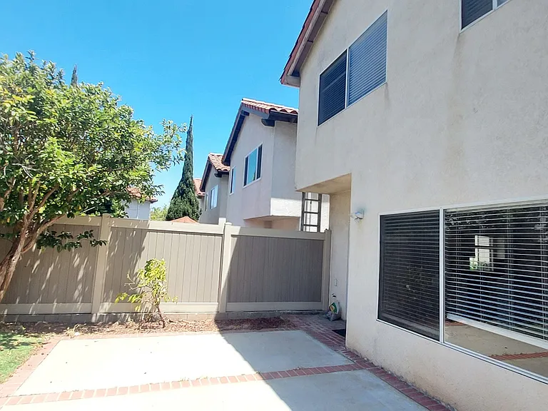 2176 El Dorado St — Photo 25