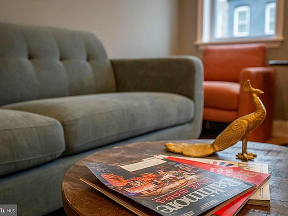 4th image of 1908 E Lanvale St