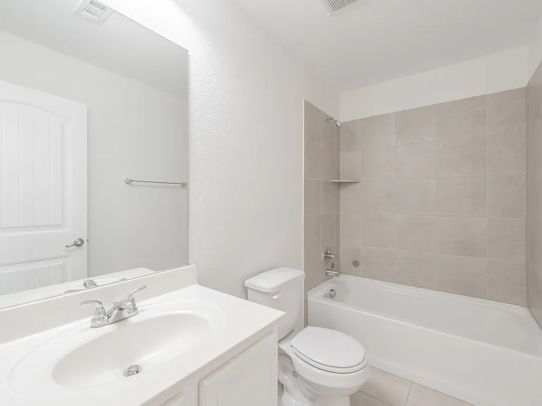 6268 Topsail Dr — Photo 22