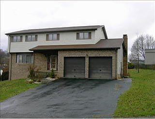 1st image of 909 Essex Dr