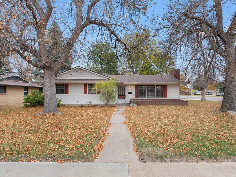 2524 Mathews St — Photo 1