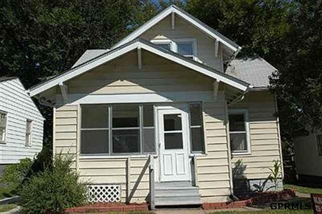 1st image of 3820 Maple St