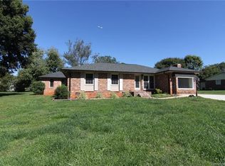 9016 Longview Dr, Charlotte, NC 28214