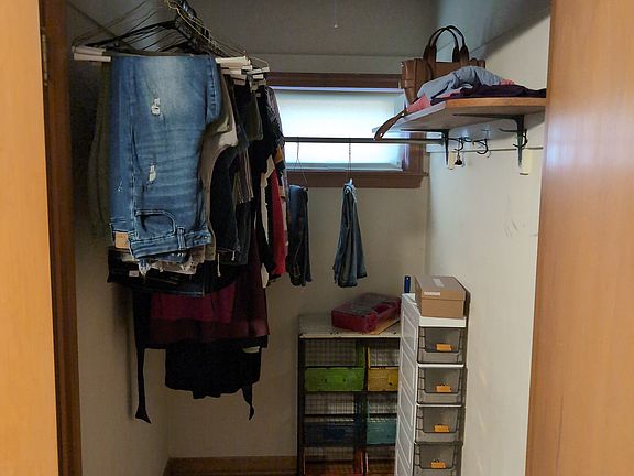 4th image of 6512 47th Ave