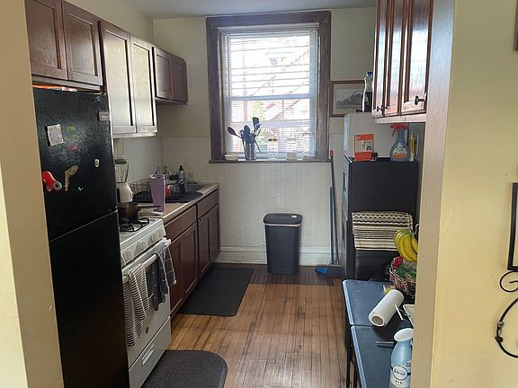 4th image of 2954 N Kostner Ave #1