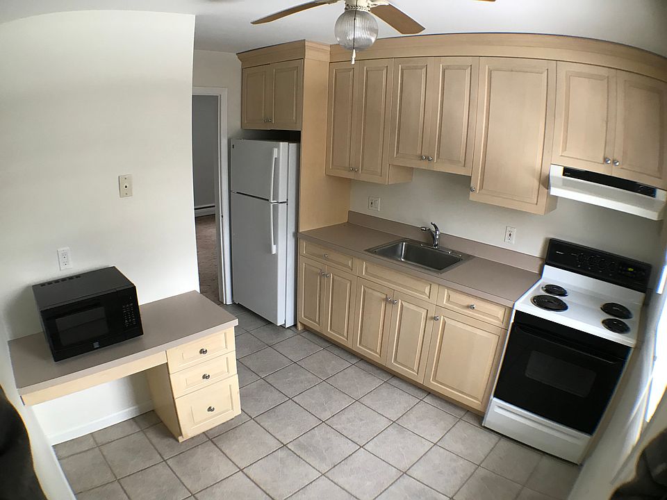1st image of 354 Oakwood Dr