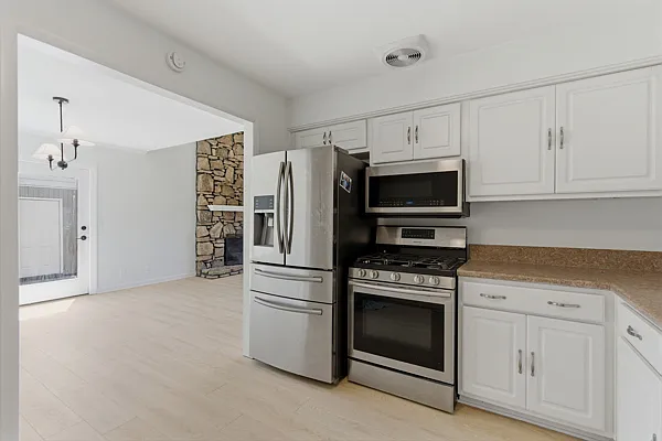 800 Williamsburg West Dr — Photo 13