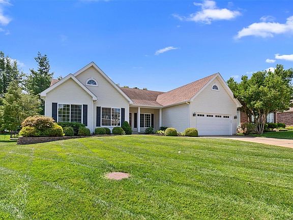 2nd image of 524 Oxborough Ct