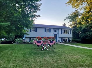 31 James Junior Ave, Killingly, CT 06239