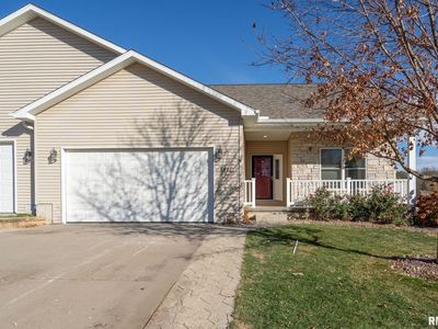 1811 E 6th St, Coal Valley, IL, 61240
