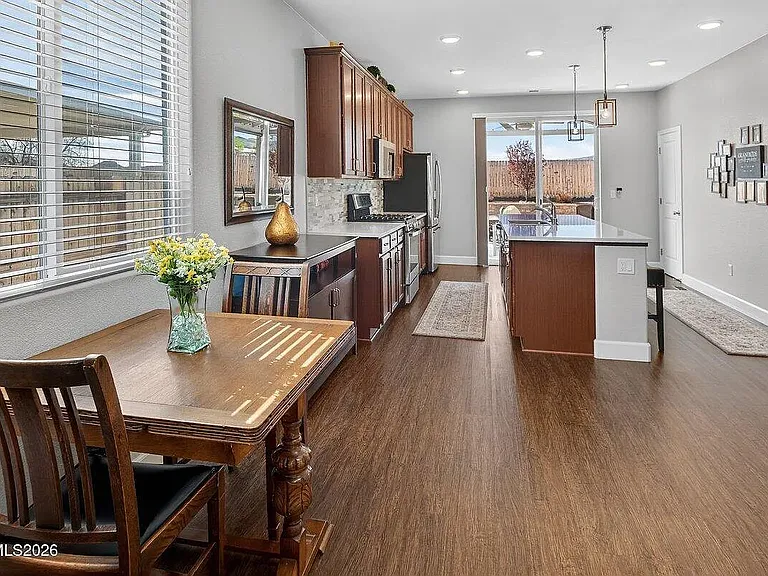 913 Estuary Cir — Photo 15