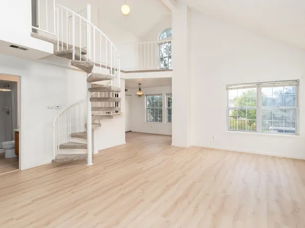 6775 S Ivy St APT B5, Centennial, CO 80112