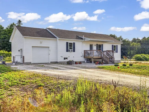 11 Welchville Commons Drive, Oxford, ME 04270