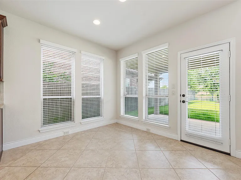20323 Mary Point Ln — Photo 12